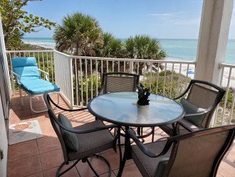 Gorgeous unobstructed panoramic views from the gulf balcony.
