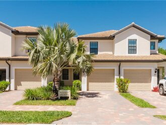 5697 Mayflower WAY #1202
