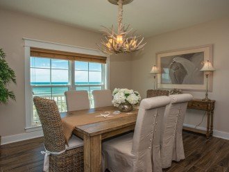 Dining area with Gulf view