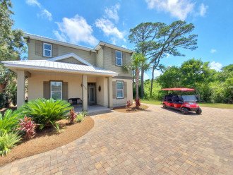 Secluded and Quiet Home! Private Pool- Free 6 Seat Golf Cart! 5 Min to Beach! #1