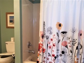 Private master en suite w/ dual sink granite counter & tub shower combo