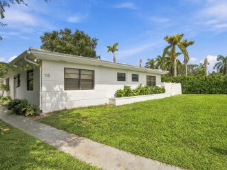 Spacious Miami Shores 2BR with private garden