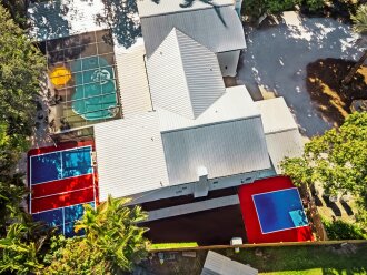 Mango Manor, Massive 6BR 9BA, Heated Pool, Hot Tub, Pickleball, Gym, Sleeps 22