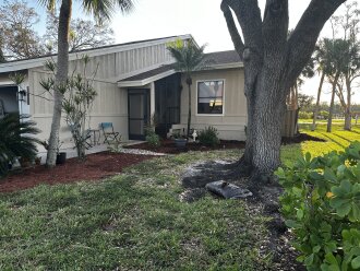 South Fort Myers, close to EVERYTHING! | 2/2 Condo | Pet Friendly!