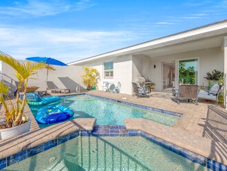 Fort Myers, Near Sanibel 2 Bedroom, 2 Bath Villa, Private Pool & Spa