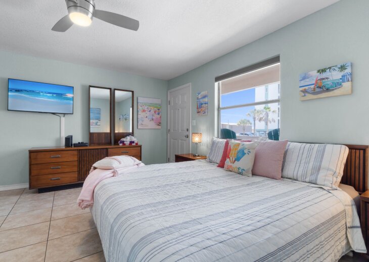 King size bed