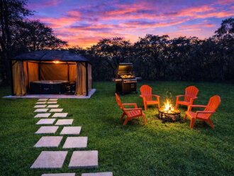 Sandy Toes Lake Bungalow-2/2,U of FL, King, Firepit, 1 Dog ,Boats, Fish, Hot Tub