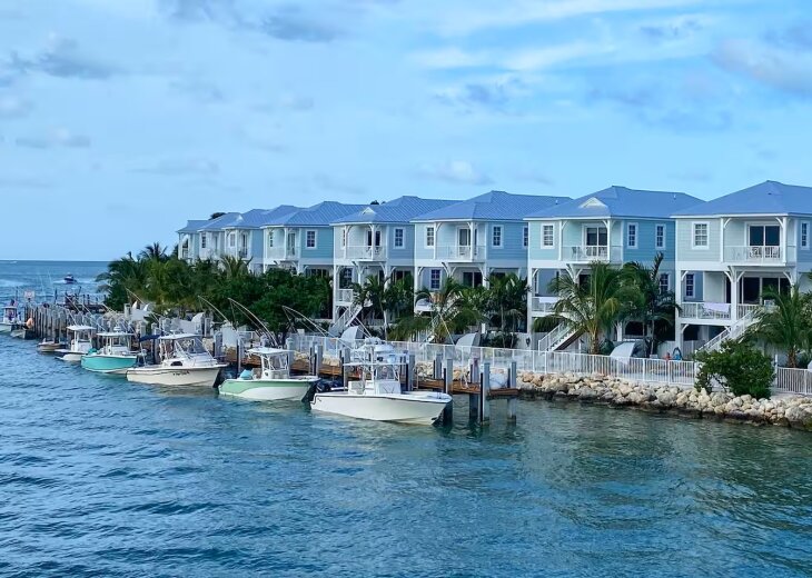 Stunning **BRIGHT** Direct Waterfront 5/4 Home! Private Pool, Hot Tub & Dock! #1