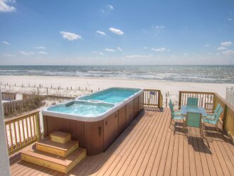 Surf Song - Beachfront Home with SwimSpa!