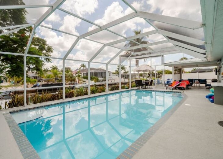 Canal Retreat: Heated Pool • Dock • Kayaks • Bikes #1