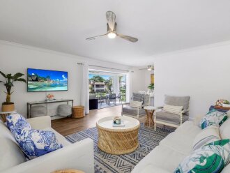 Harbour Lakes of Naples - HLN1155 D8