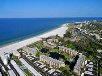 Siesta Key Beach Resort Condo, Gulf and Bay Club, Deluxe Beachfront 2 BD Unit #4