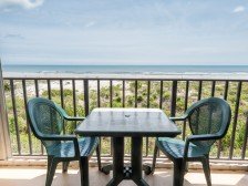 ON THE BEACH, 180deg VIEW OCEANFRONT RELAXING CONDO St AUGUSTINE