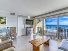 C302 | Beachfront 3rd Floor Condo | Pool & Wi-Fi
