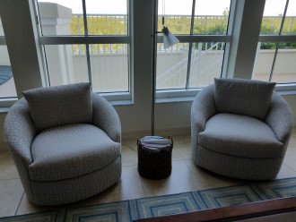 Swivel chairs allow 360 degree view of Turkey Bay.