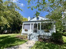 Downtown home in historic Laurel Park; walk to all