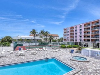 Luxurious 3-BR/2-BA condo on the Gulf of Mexico #46