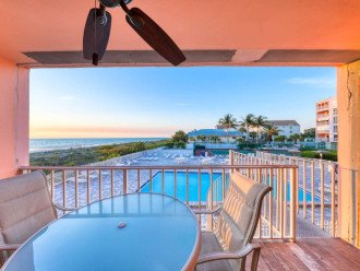 Luxurious 3-BR/2-BA condo on the Gulf of Mexico #19
