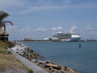 Close to Port Canaveral Cruise Terminal