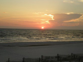 4Sunsets: 5 Star Reviews Gated Secluded Dunes North End Gulf Front--4 decks #29