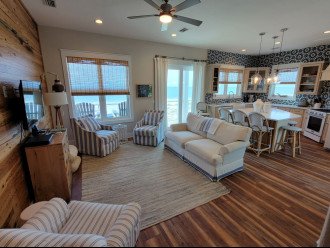 2nd Floor Livingroom and Kitchen both offer stunning views of the Gulf of Mexico