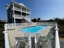 Sandy Footprints- Lg private pool, outdoor kitchen, pets, popular home