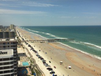 View looking north on Daytona Beach (SunGlo Pier) from Penthouse Clubroom