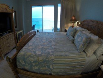 Master Bedroom Suite-King Bed, Vizio HD Smart TV, DVD player & balcony access