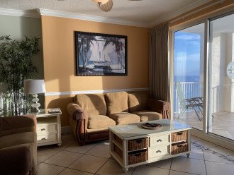 DAZZELING DIRECT OCEAN FRONT 4 br condo NO SERVICE FEES FREE BEACH SERVICE #14