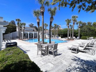 Gorgeous 5 Bed Pool Home Short Walk to the Beach Free Bikes and Golf Cart-WR122 #38