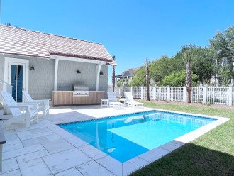 Gorgeous 5 Bed Pool Home Short Walk to the Beach Free Bikes and Golf Cart-WR122 #31