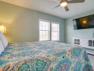 2nd King bedroom with 55" smart tv