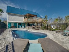 5b/5b Bay home: private pool, hot tub, 500' dock, screen house, kayaks, SUP's!!!