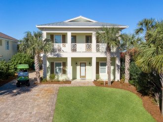 Sun Kiss'd- Luxury Home! Private Pool- Free 6 Seat Golf Cart! 3 Minutes to Beach #1