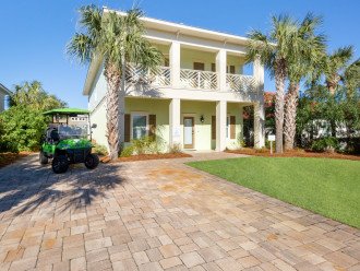 Sun Kiss'd- Luxury Home! Private Pool- Free 6 Seat Golf Cart! 3 Minutes to Beach #1