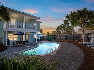 Gorgeous Home- Private Pool- Free 6 Seat Golf Cart Included! 3 Minutes to Beach #1