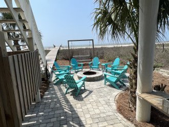Gulf Front!Private Boardwalk!Fire Pit!Screen Porch!Sundeck!Beach Equipment! #46