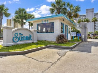 Summit 230 Gulf front unit with Free Beach Service #1
