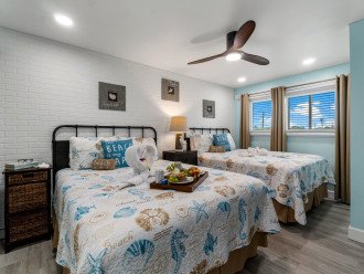 Summit 230- Adorable Gulf front unit with Free Beach Service ($55/day value) #4