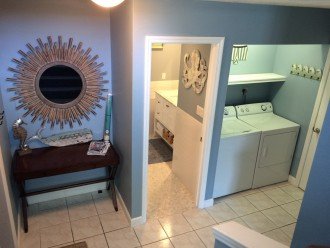Foyer, Full size laundry and bathroom