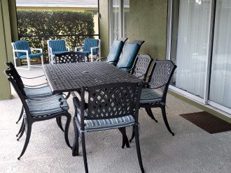 7-Piece Dining Set on the Pool Deck