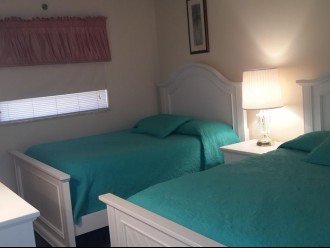 Guest bedroom - 2 Full beds