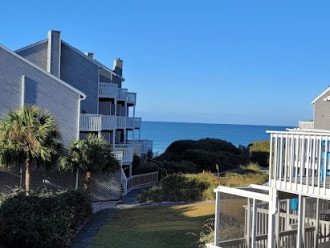 GULF VIEW END UNIT - PET FRIENDLY - ONLY 60 STEPS TO BEACH * Pools/Tennis * #1