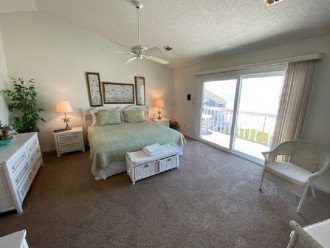 Master Bedroom with King Bed and Private Gulf Front Deck