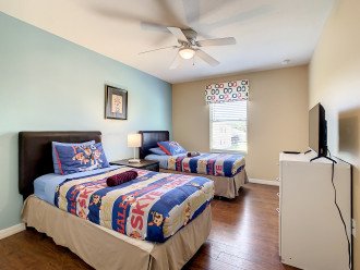 Twin bedroom 1,Twin beds can be easily combined into a king size bed