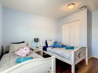 twin bedroom 2