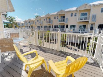 Updated 3 Bedroom Townhome, Steps to the Beach with Views from the Balcony #12
