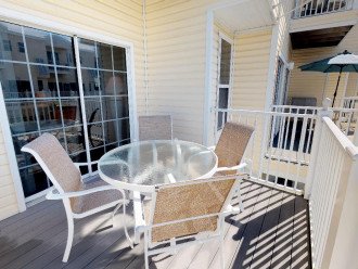 Updated 3 Bedroom Townhome, Steps to the Beach with Views from the Balcony #18
