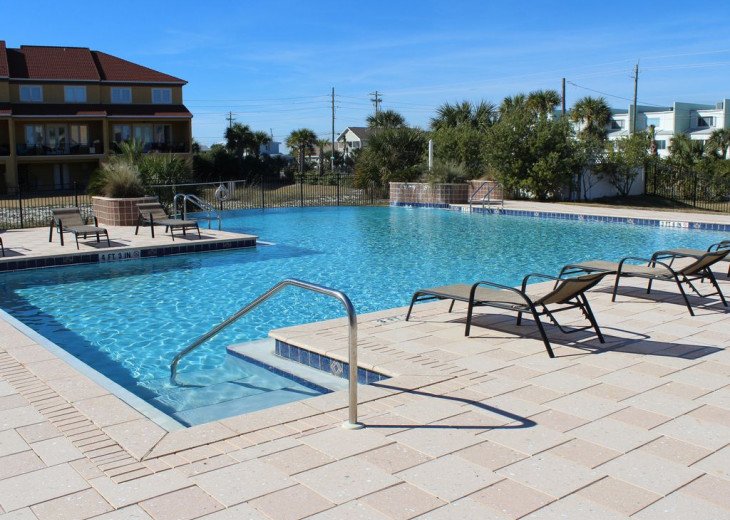 Shore Feels Right! 4 Bd Gulfside Townhome steps from Beautiful Pensacola Beach #1