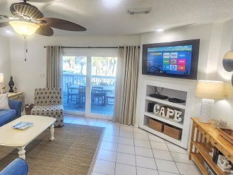ACROSS FROM BEACHFRONT POOL: Gulf View – 40 Steps to Beach–Pet Friendly #7
